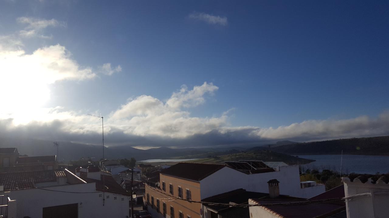 El Balcon De Alange Hotel Buitenkant foto